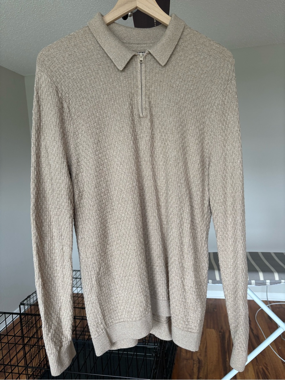 Hollister Collared Sweater- Men’s